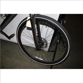 Specialized CrossTrail Front Suspension Hybrid Bike