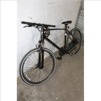 Specialized Crosstrail Hybrid Bike