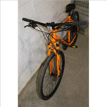 Specialized Crosstrail Hybrid Bike