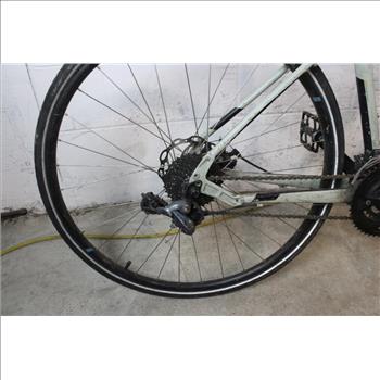 Specialized Crosstrail Hybrid Bike