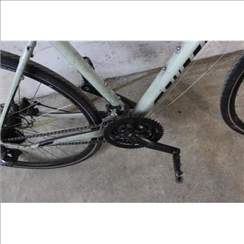 Specialized Crosstrail Hybrid Bike