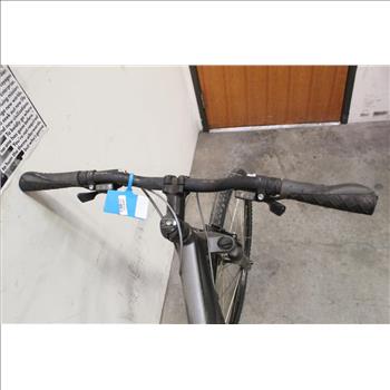 Specialized Crosstrail Hybrid Bike