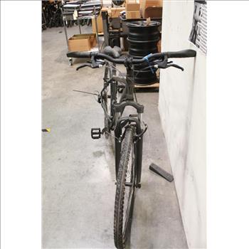 Specialized Crosstrail Hybrid Bike