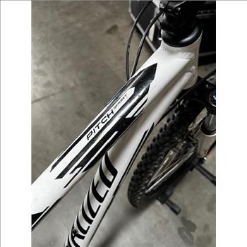 Specialized Pitch Sport 27.5 Inch Mountain Bike