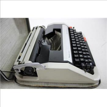 Sperry Rand  Remington Typewriter