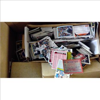 Sports Trading Cards, 1000+ Pieces