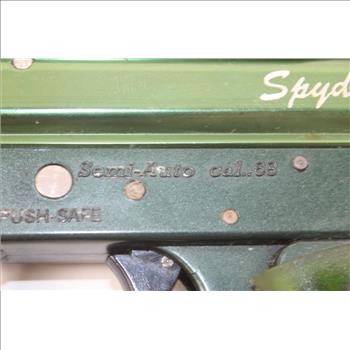 Spyder Victor Ii Green Paintball Gun With VL Force Hopper