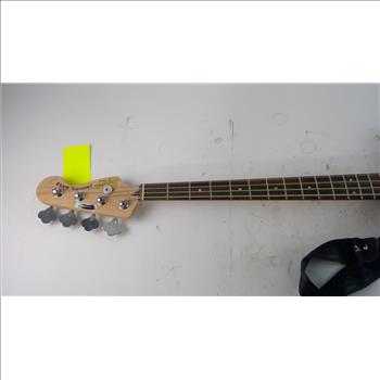 Squier By Fender Jaguar Bass