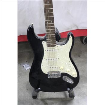 Squier strat Electric Guitar