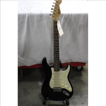 Squier strat Electric Guitar