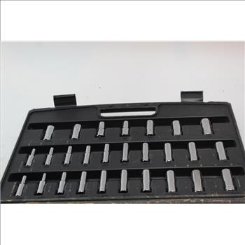 Stanley 94-375 85-Piece Socket And Ratchet Set