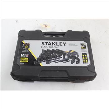 Stanley Black Chrome Socket Ratchet Set
