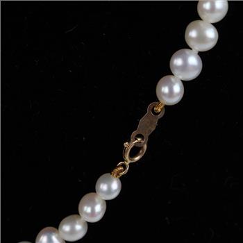 String Of Pearls Necklace 14kt Gold Clasp