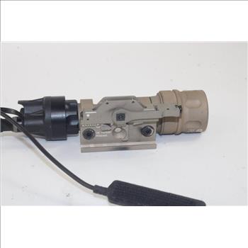 Surefire KM3 Tactical Glashlight With  Mount M93