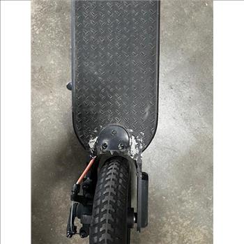 Swagger 5 Electric Push Scooter - SOLD FOR PARTS