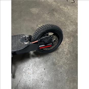 Swagger 5 Electric Push Scooter - SOLD FOR PARTS