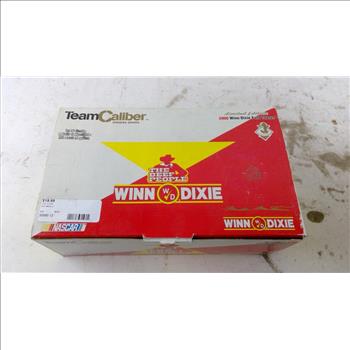 TeamCaliber Winn Dixie Ford Taurus Replica