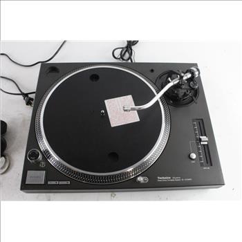 Technics SL-1210MK5 Turntable Record Player