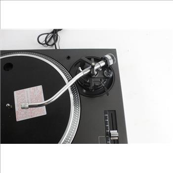 Technics SL-1210MK5 Turntable Record Player