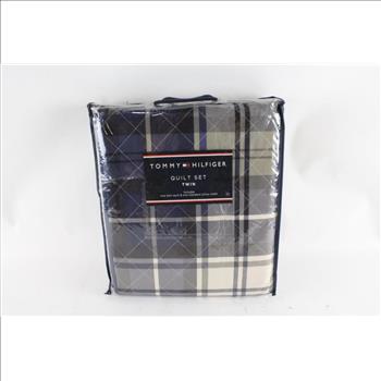 Tommy Hilfiger Twin Quilt Set
