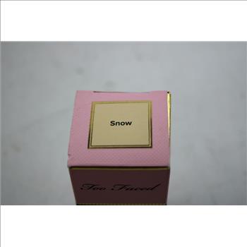 Too Faced 'Born This Way' Coverage Foundation, 'Snow'