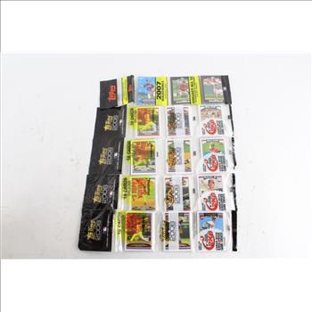 Topps Trading Card Packs, 18 Pieces