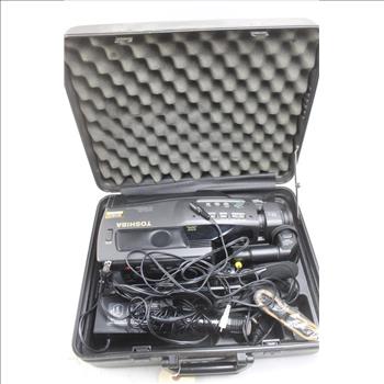 Toshiba Quick Access Video Movie Camera With Accessories