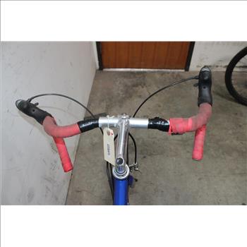 Trek 1000 Alpha Series Road Bike