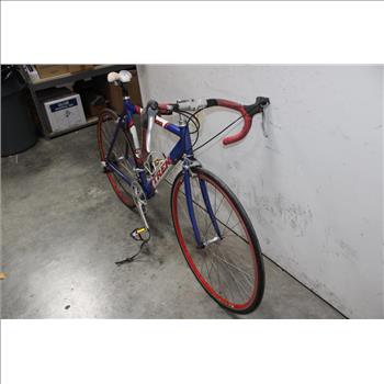 Trek 1000 Alpha Series Road Bike