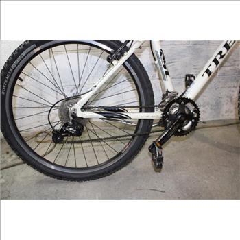 Trek 4300 Mountain Bike