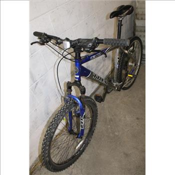 Trek 4300 Mountain Bike