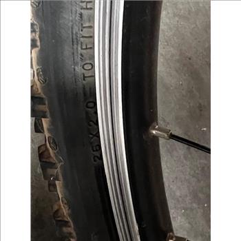 Trek 4300 Mountain Bike 26 Inch