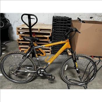 Trek 4300 Mountain Bike 26 Inch