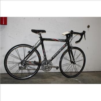 Trek 5200 Road Bike