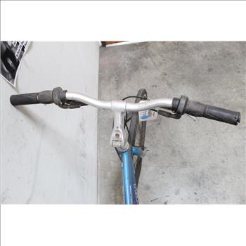 Trek 730 Multitrack Road Bike