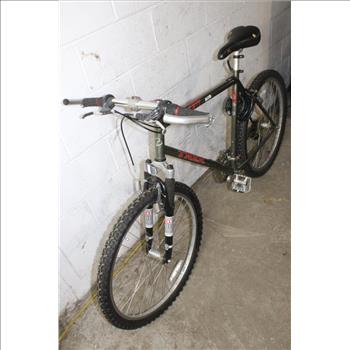 Trek 930 Mountain Bike