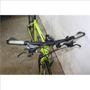 Trek FX 7.3 Hybrid Bike