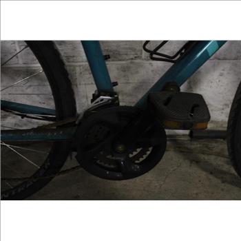 Trek FX2 Hybrid Bike