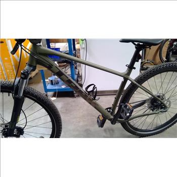 Trek Marlin 6 29 Inch Mountain Bike