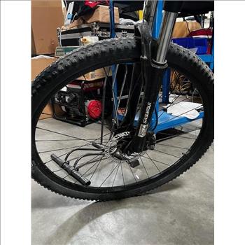 Trek Marlin 6 Mountain Bike 29 Inch