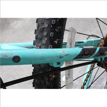 Trek Marlin 7 Mountain Bike