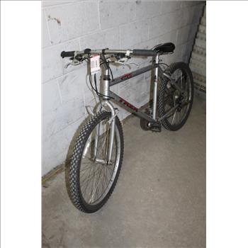 Trek Mountain Track 800 Mountain Bike