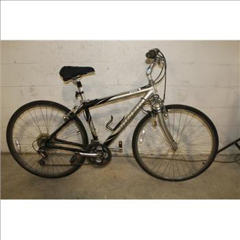 Trek Multitrack 7100 Hybrid Bike