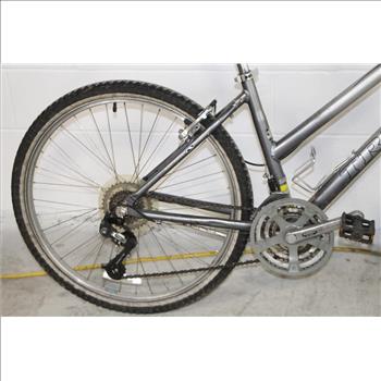 Trek Navigator 200 Women's Hybrid Bike