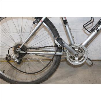 Trek Singletrack 820 Mountain Bike