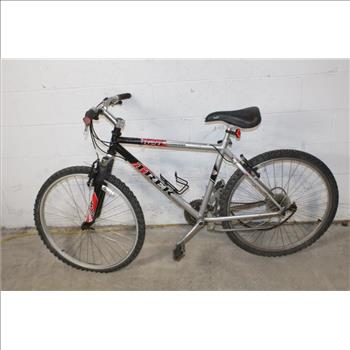 Trek Singletrack 820 Mountain Bike
