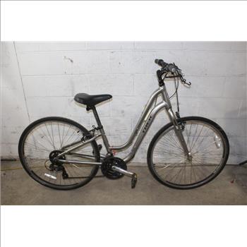 Trek Verve 1 Hybrid Bike