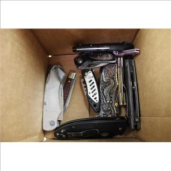 True, Spyderco, And Other Knives, 14 Pieces