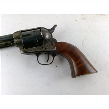 Uberti 1873 Cattleman Replica Revolver