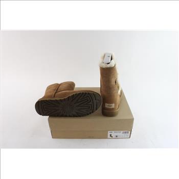 Ugg Bailey Button 2 Boots, Size 9